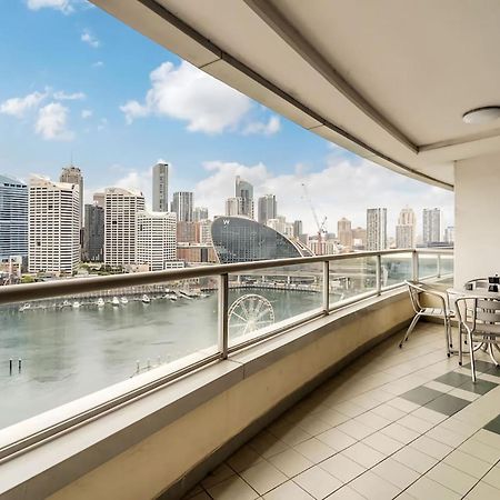 Appartamento Dream Harbour View Parking Gym Pool Sydney Esterno foto