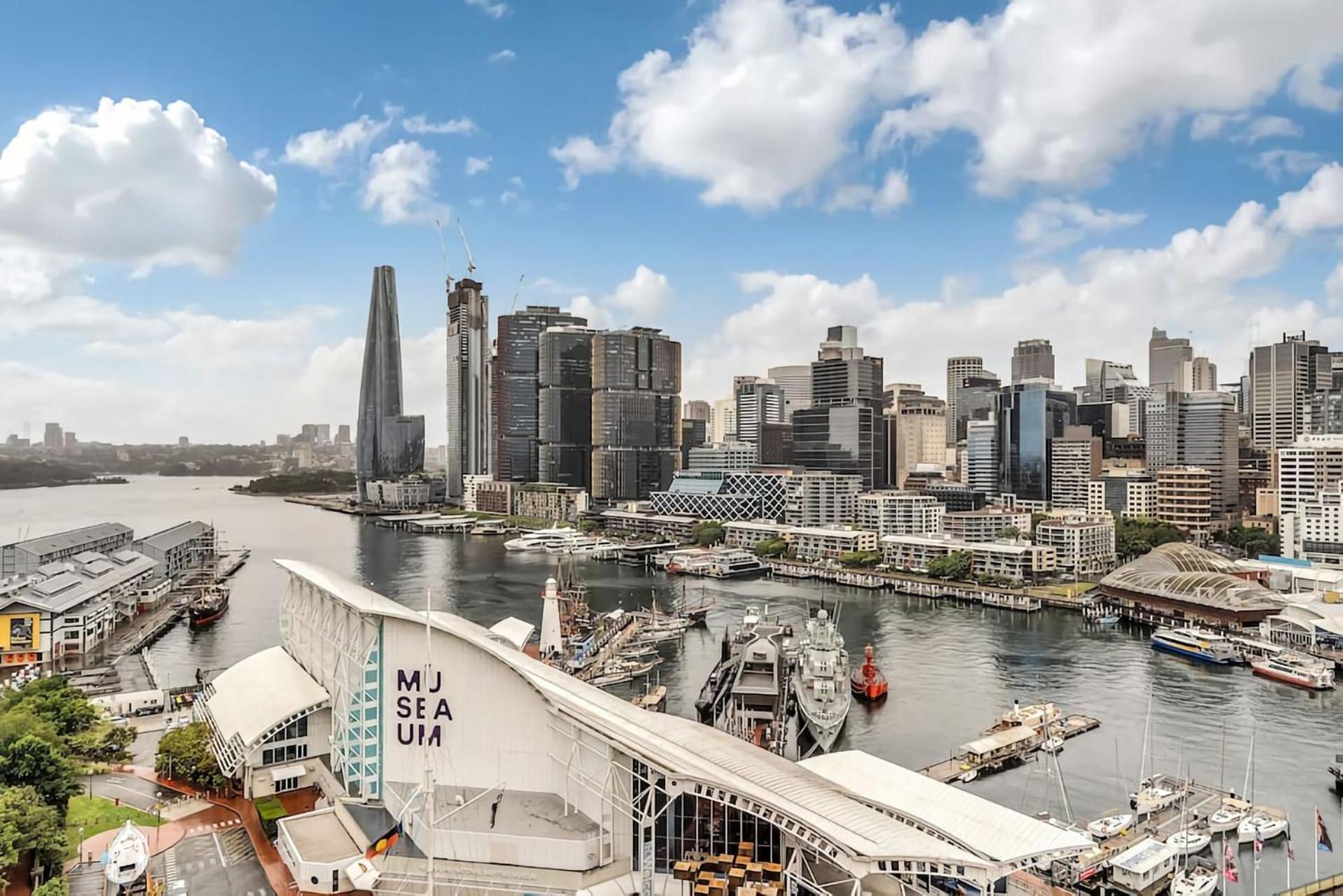 Appartamento Dream Harbour View Parking Gym Pool Sydney Esterno foto